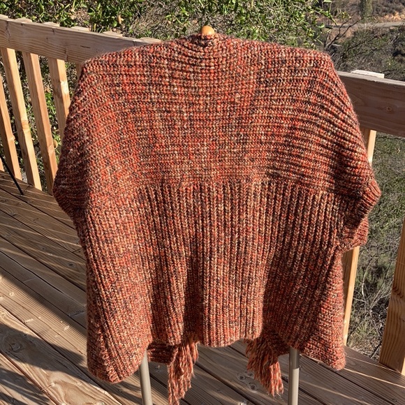 Chico’s short sleeved sweater - Picture 2 of 4